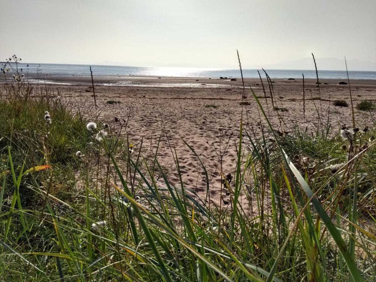 Cleeves Cabins Ailsa Luxury Lodge With Hot Tub Dalry  외부 사진